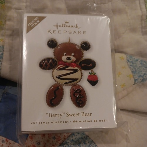 Hallmark 2010 berry - hallmark, bear